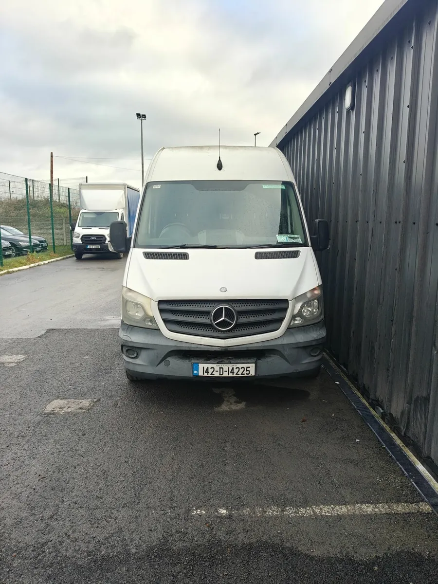 2014 Mercedes Benz Sprinter LWB 313 - Image 2