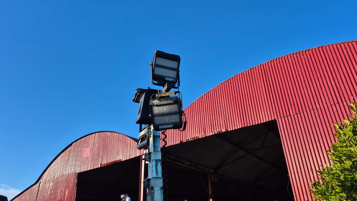 Lighting tower - Image 2