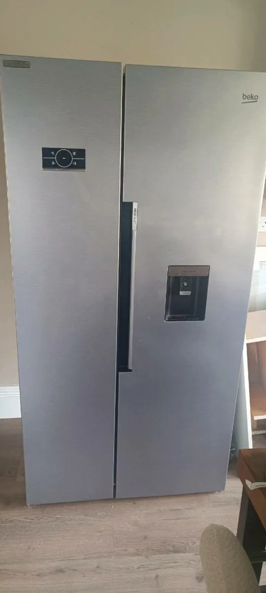 Beko American Fridge Freezer - Image 1