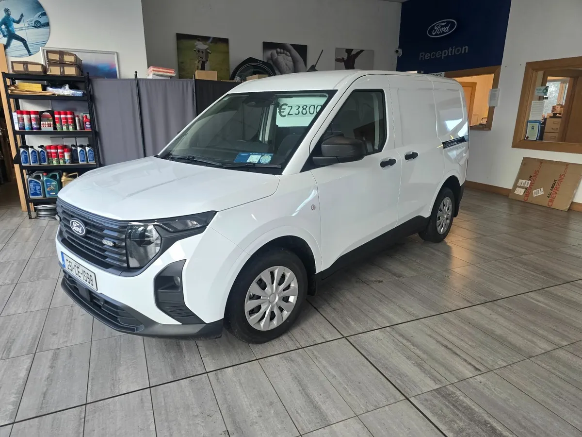 Ford Transit Courier 2025 - Image 1