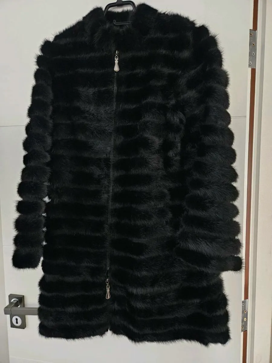 Mink fur price drop - Image 1