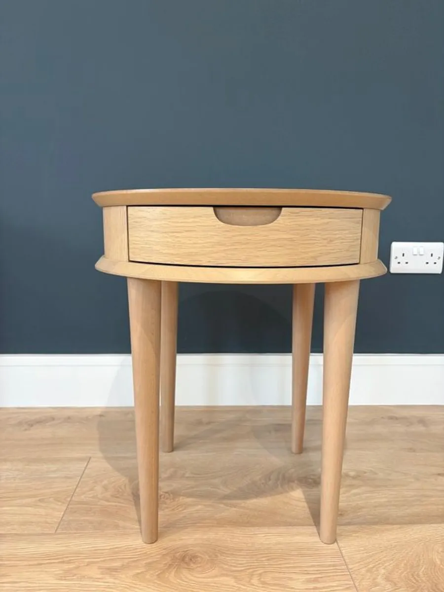 Solid Oak Side Table - Image 4