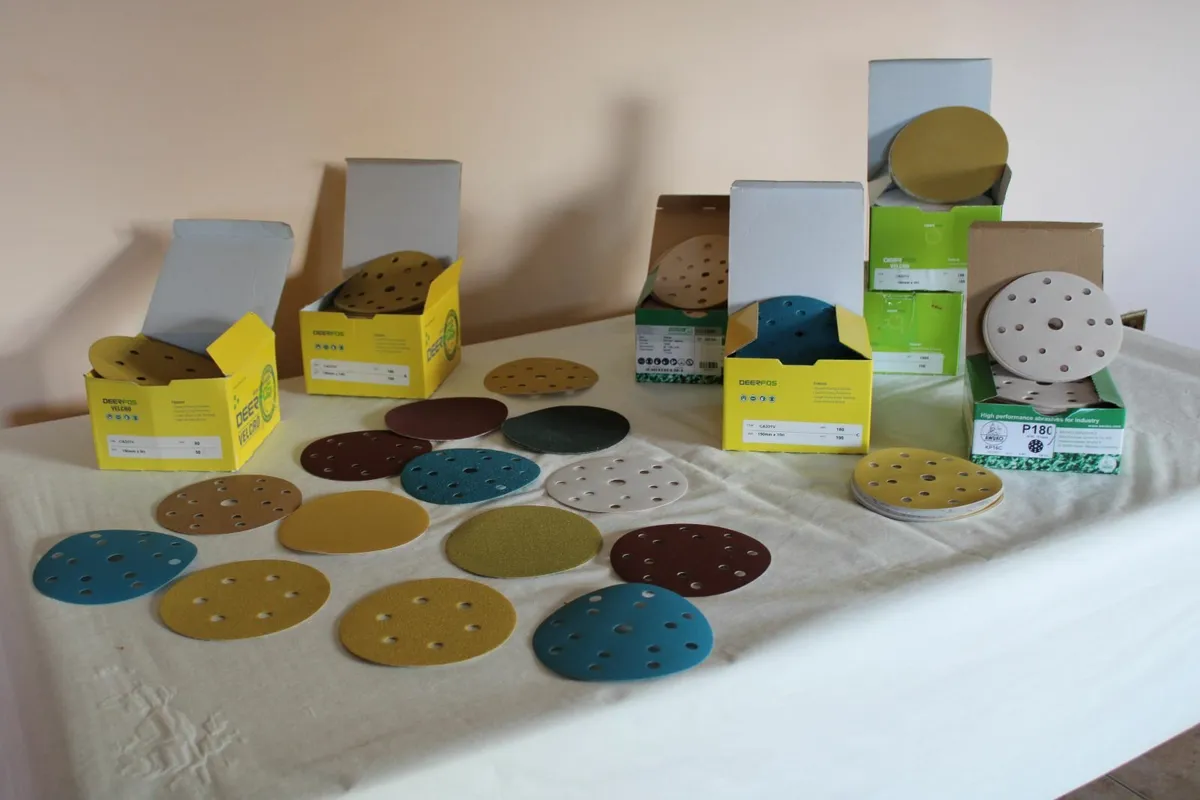 5 INCH  &  6 INCH SANDING DISCS - Image 1