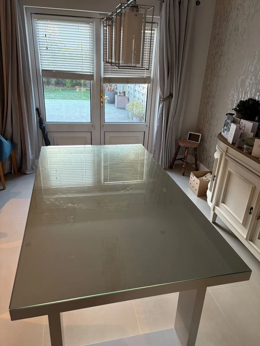 Kitchen Table - Image 3