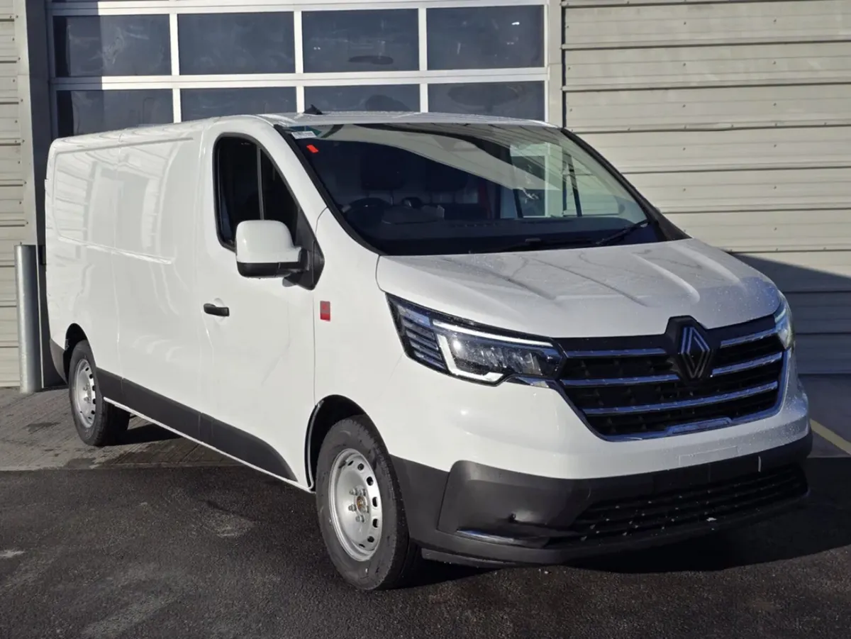 Renault Traffic L2H1 150BHP MANUAL - Image 1