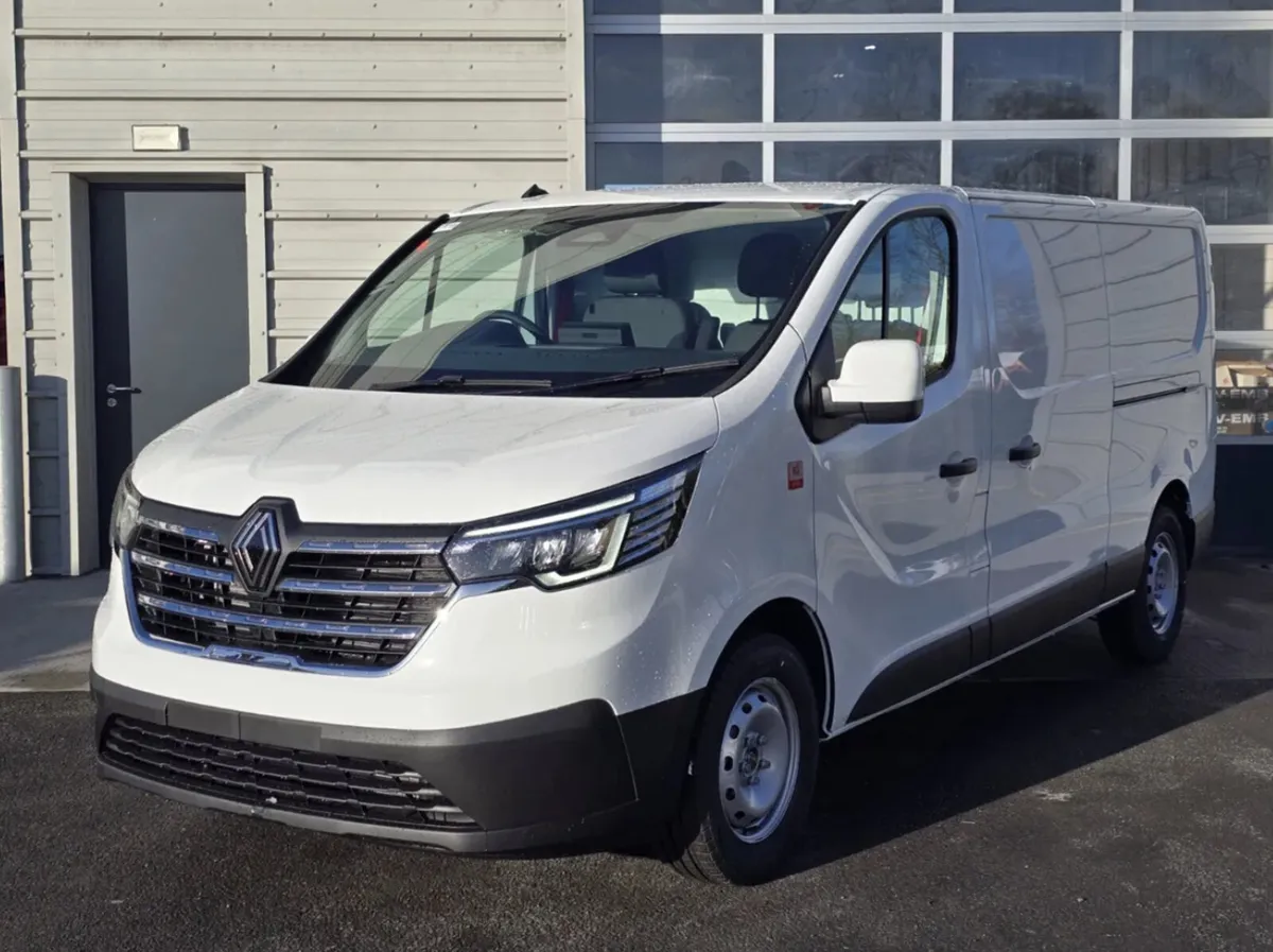 Renault Traffic L2H1 150BHP MANUAL - Image 2