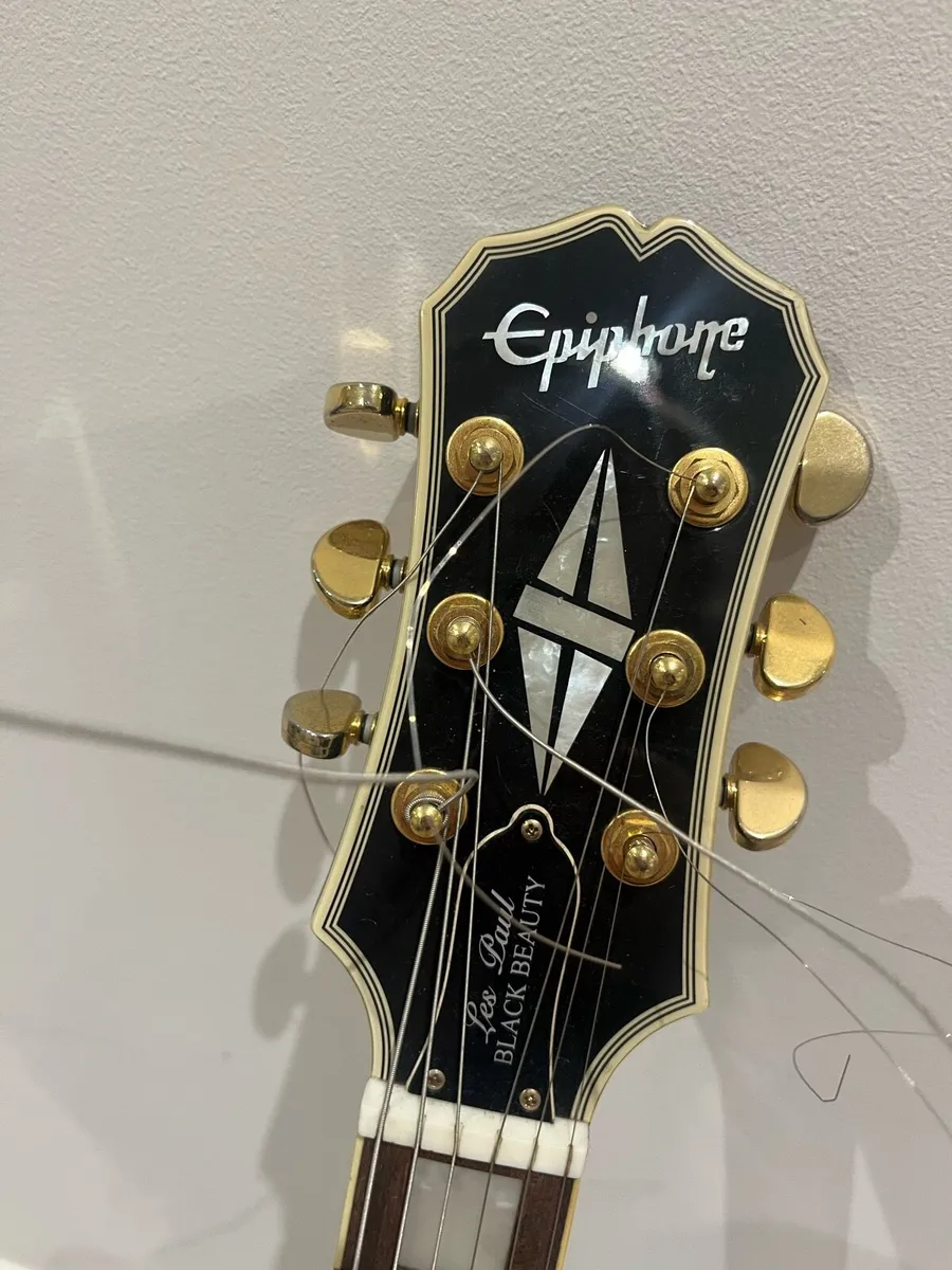 Electric guitar - Image 3