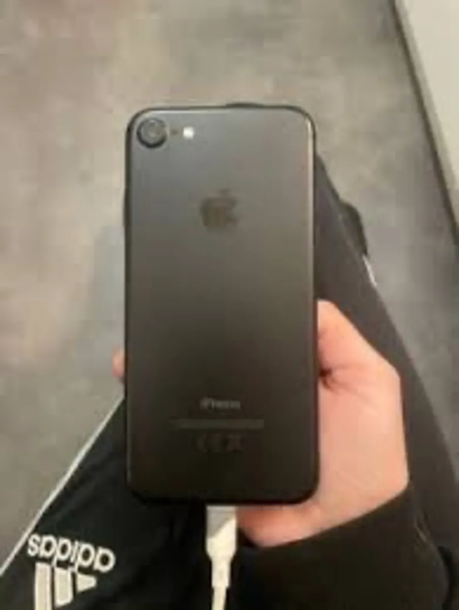 Apple iPhone 7 32G Black - Image 2