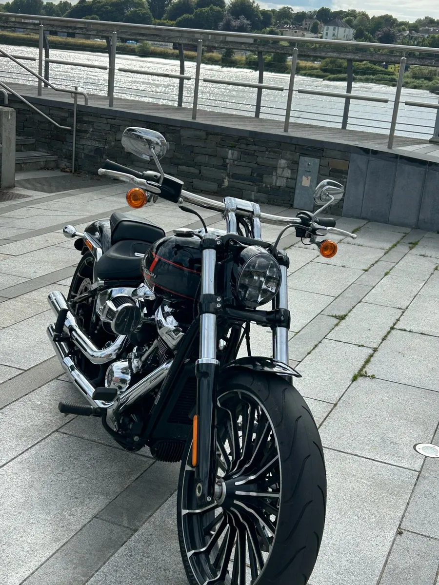 Motorcycle - Image 4