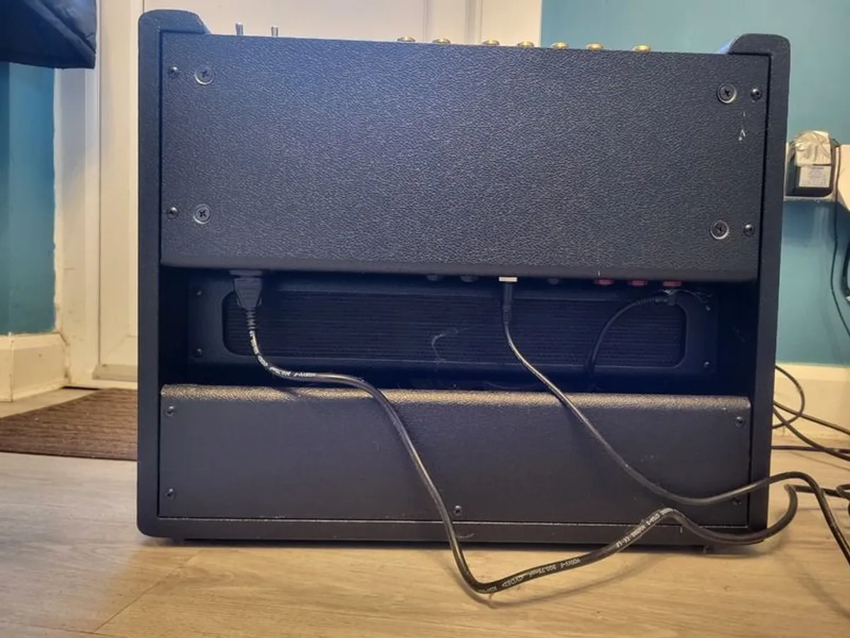 Guitar amps - Image 3