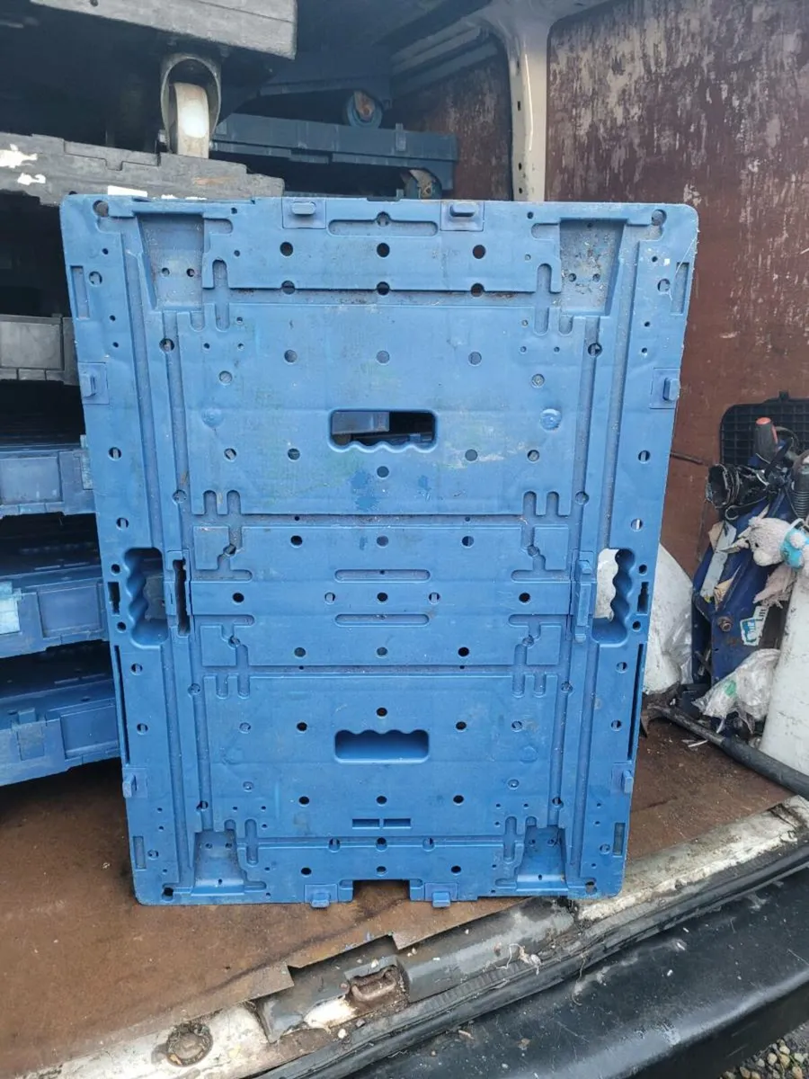 Doilies for sale great value 10e - Image 3