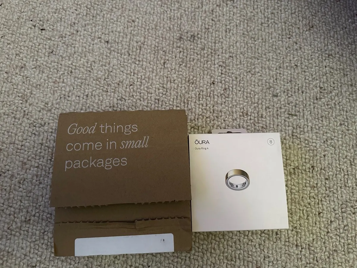 Gold Oura Ring 4 - Image 1