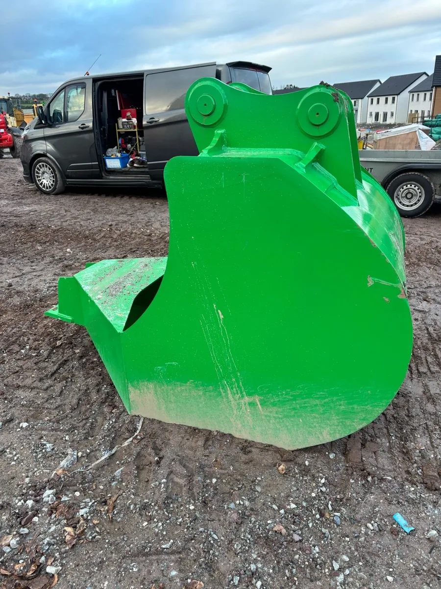 Concrete bucket - Image 2