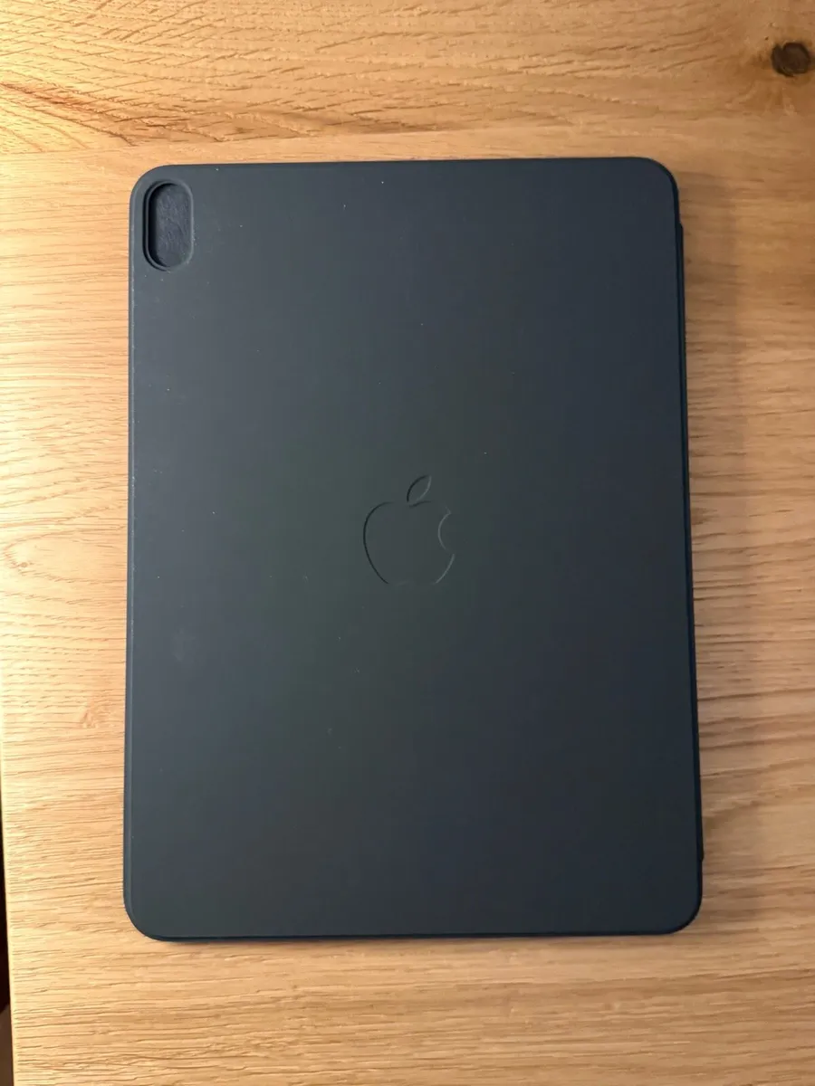 iPad Air 5th Gen 11inch - Image 3