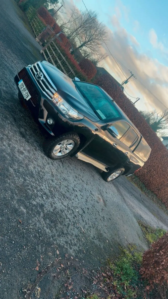 Toyota hilux - Image 2