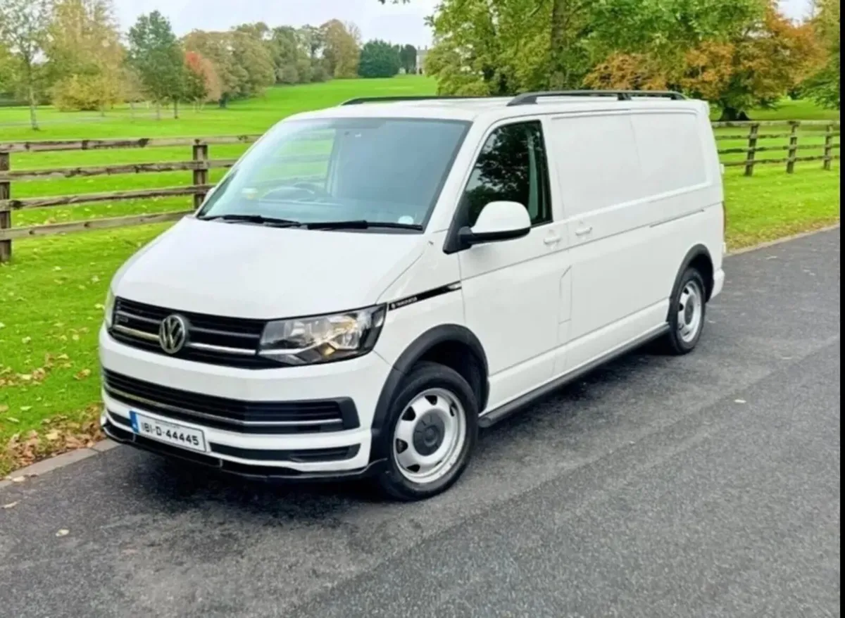 4x4     204 BHP     VW  Transporter   4MOTION  LWB - Image 1