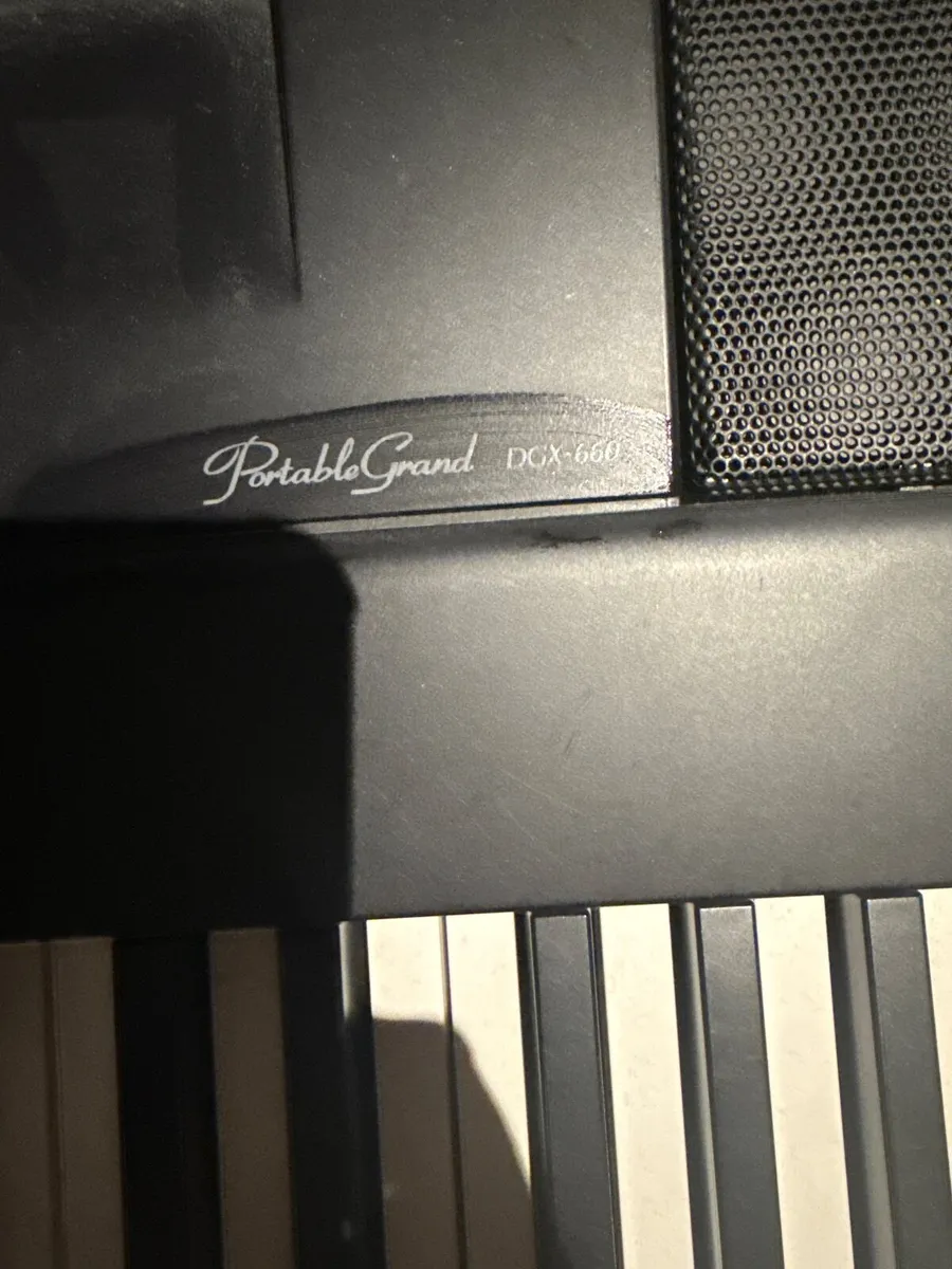Yamaha DGX-660 Digital Piano – Stand & Bench - Image 4