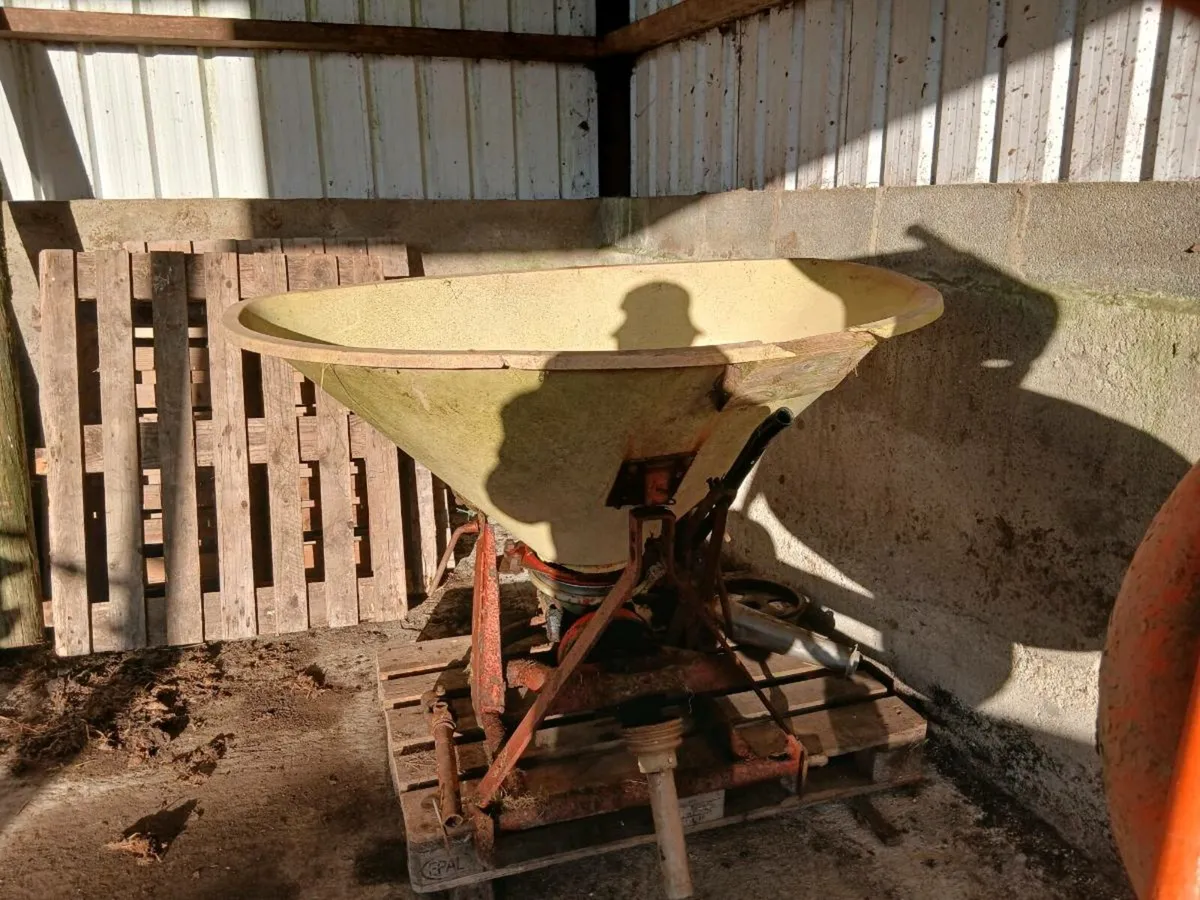 Farm clearout - Image 4