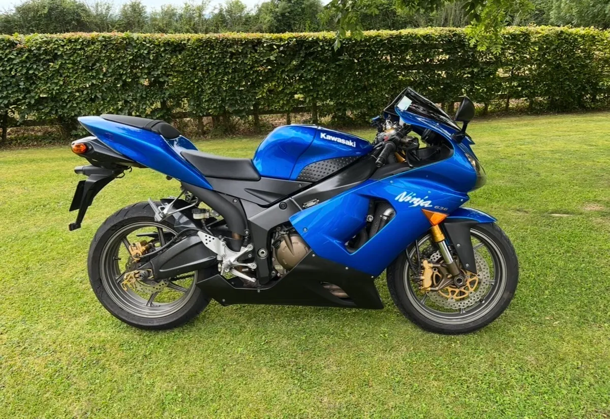 Kawasaki ZX-6R 636 Ninja – Blue – Mint Condition - Image 1