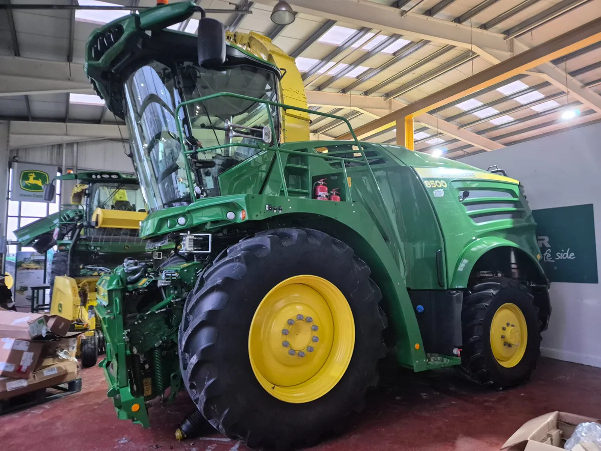 John Deere 8500 2023 - Image 1
