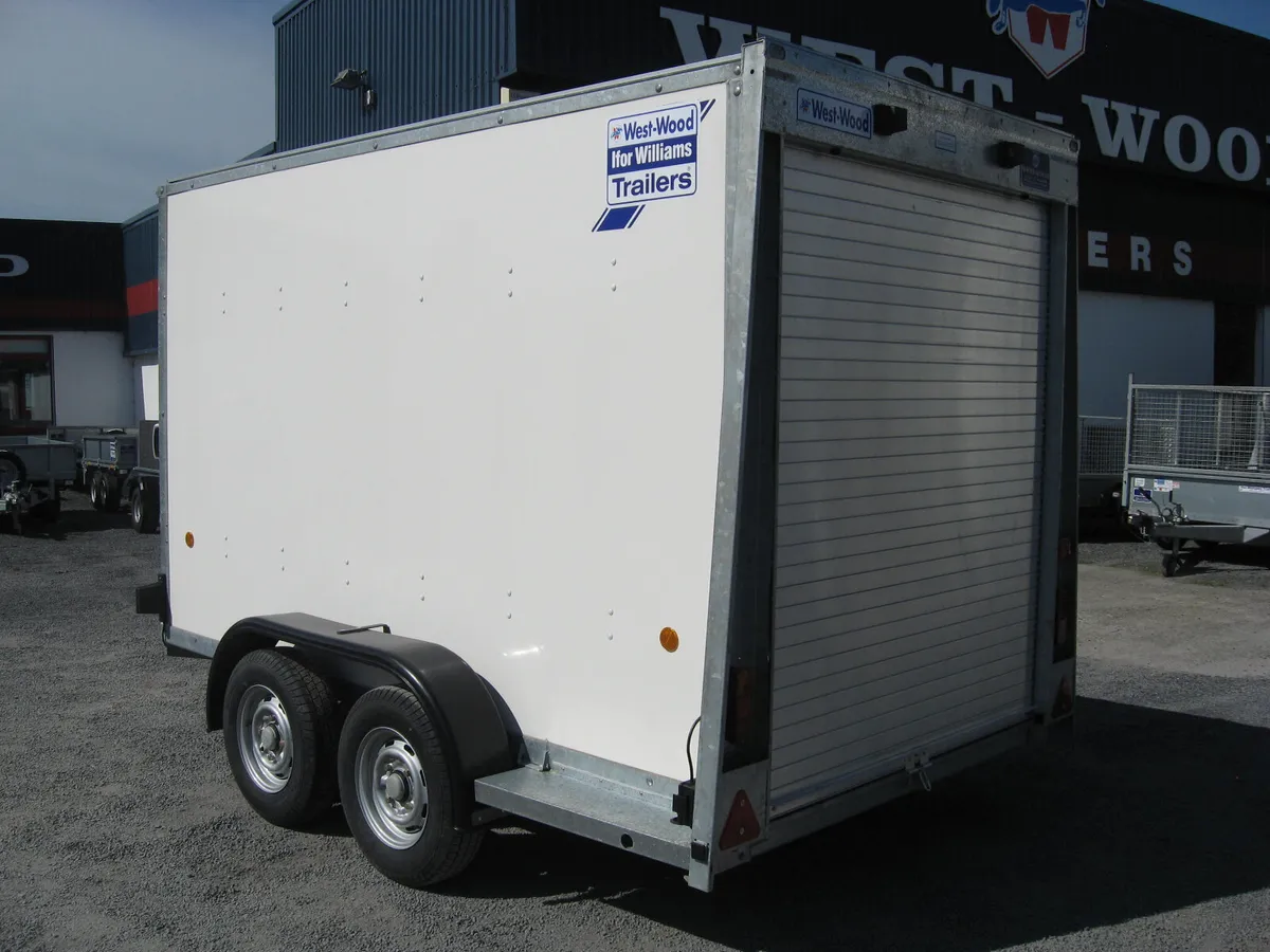 T819637 BV105 10' x 5' x 6' Ifor Williams Box van - Image 2