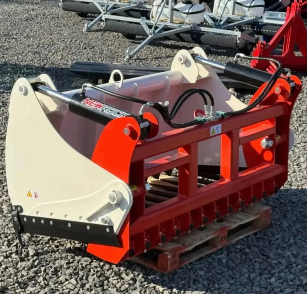 NEWROCK SERIES 2 SHEAR GRABS - Image 2