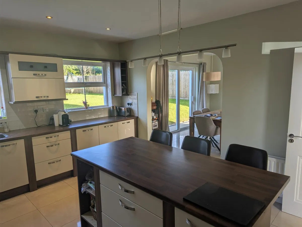 Kitchen and appliances - Image 4