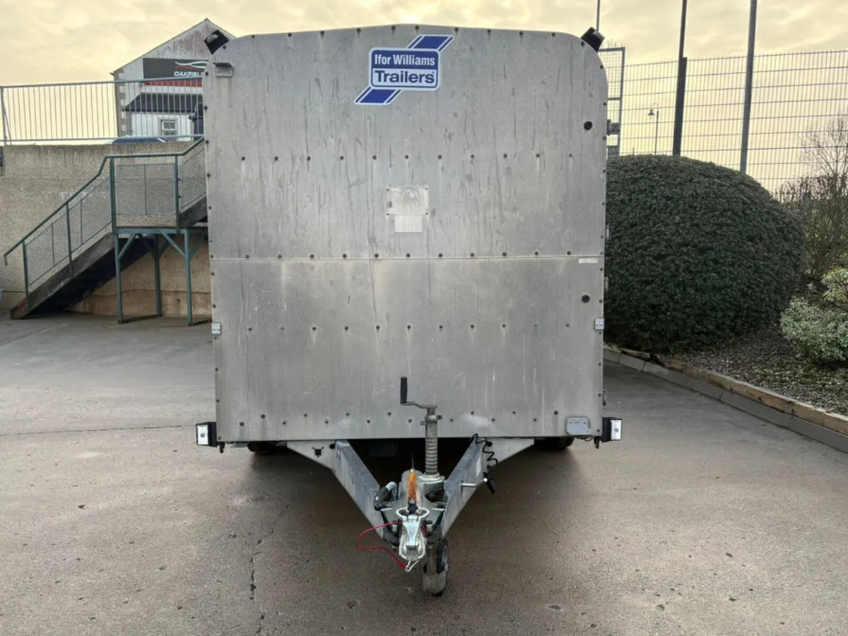 Ifor Williams TA510 12ft Cattle Trailer - Image 4