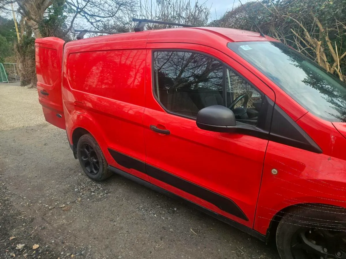 Ford  connect limited edition - Image 3