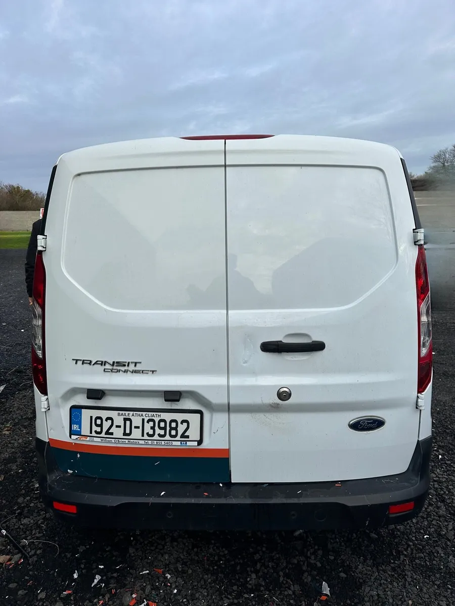 Ford Transit Connect Trend 2019 - Image 4