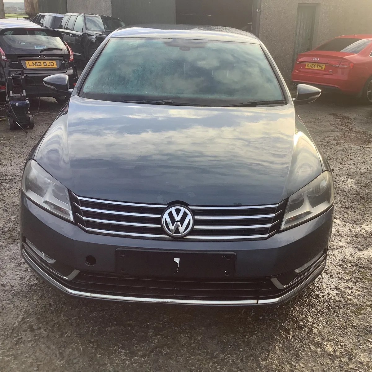 Volkswagen Passat 1.6 tdi 2013  breaking parts - Image 4