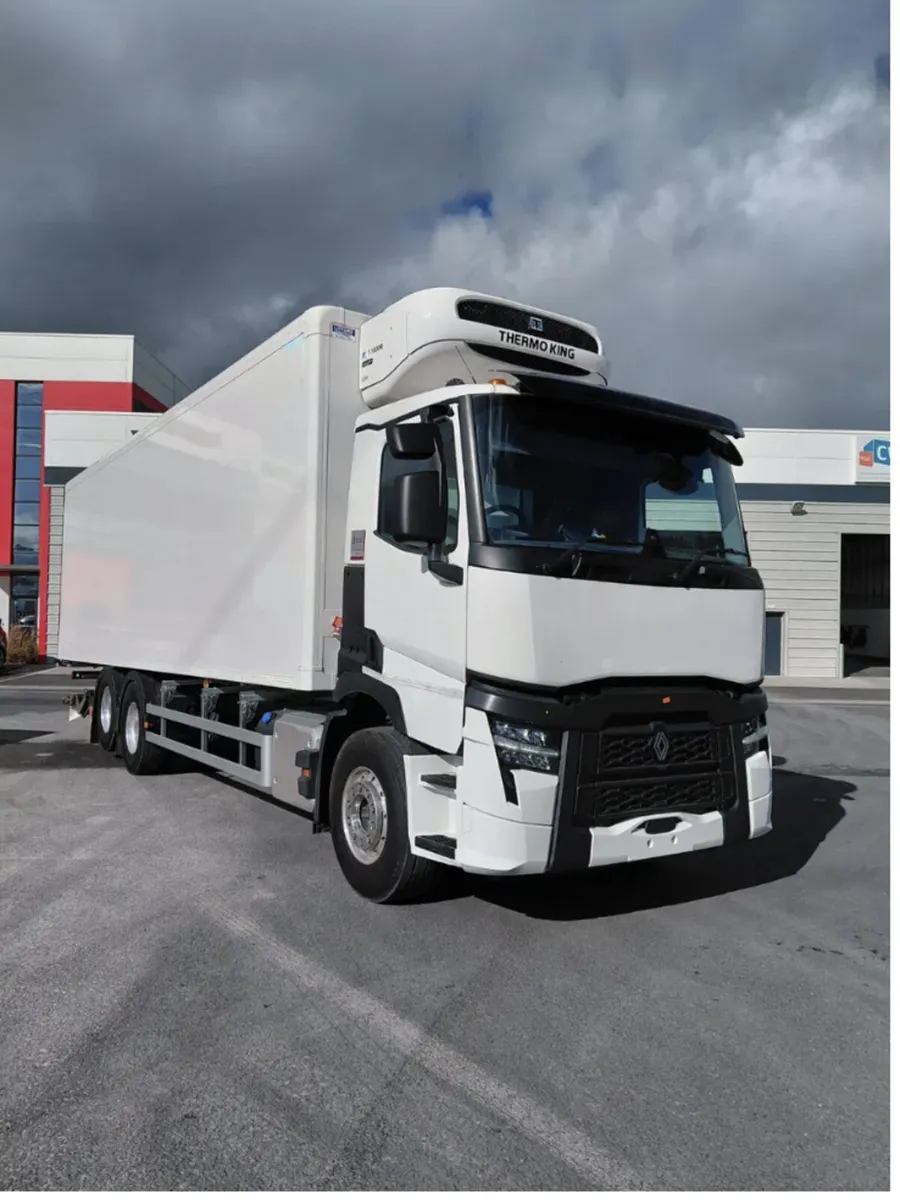 New Renault T380 Refrigerated Rigid - Image 1
