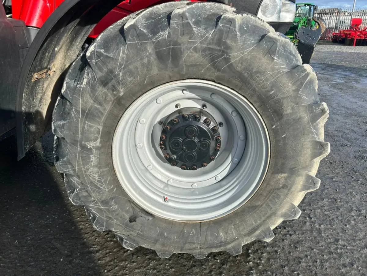 2021 Case Puma 240 - Image 3