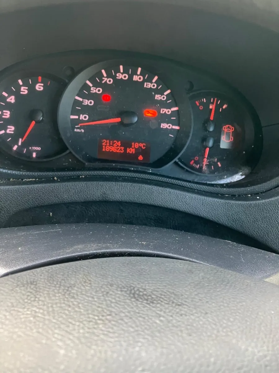 Nissan NV400 - Image 3