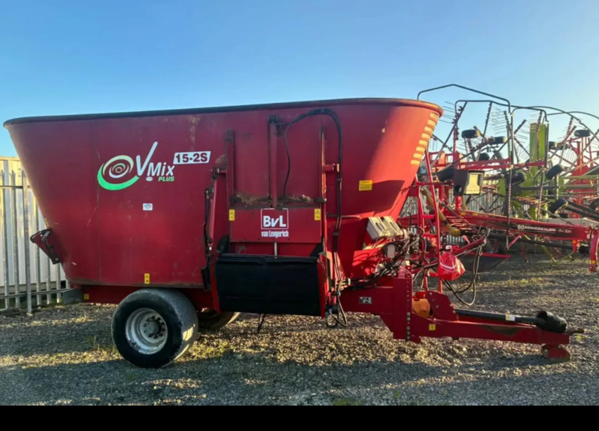 BVL 15-2S V Mix Plus Tube Feeder - Image 2