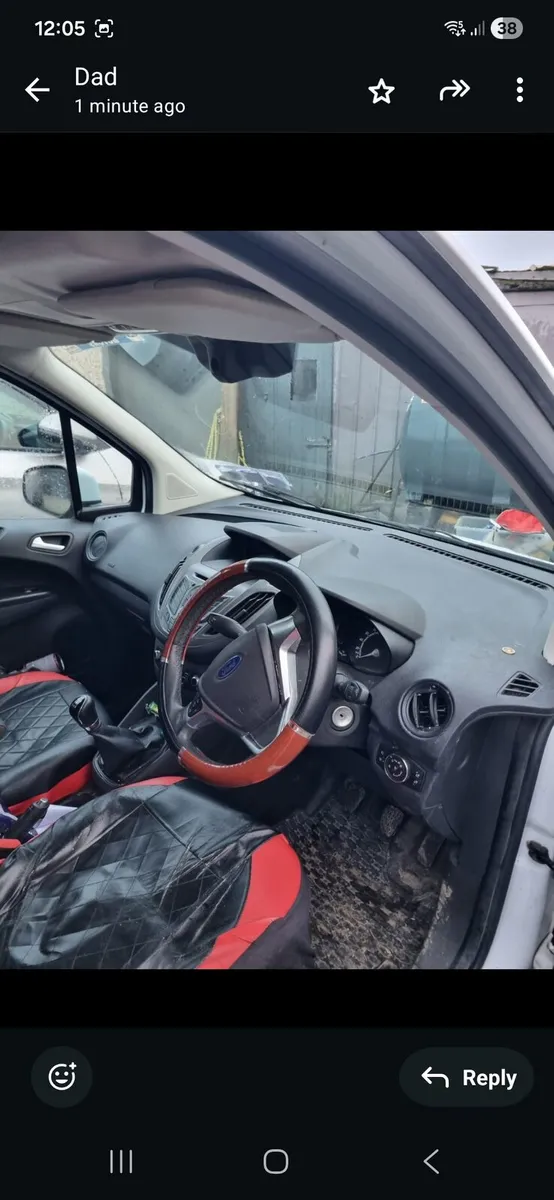 Ford Transit Courier - Image 4