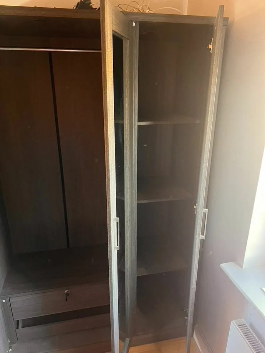 Wardrobe - Free Standing - Image 4