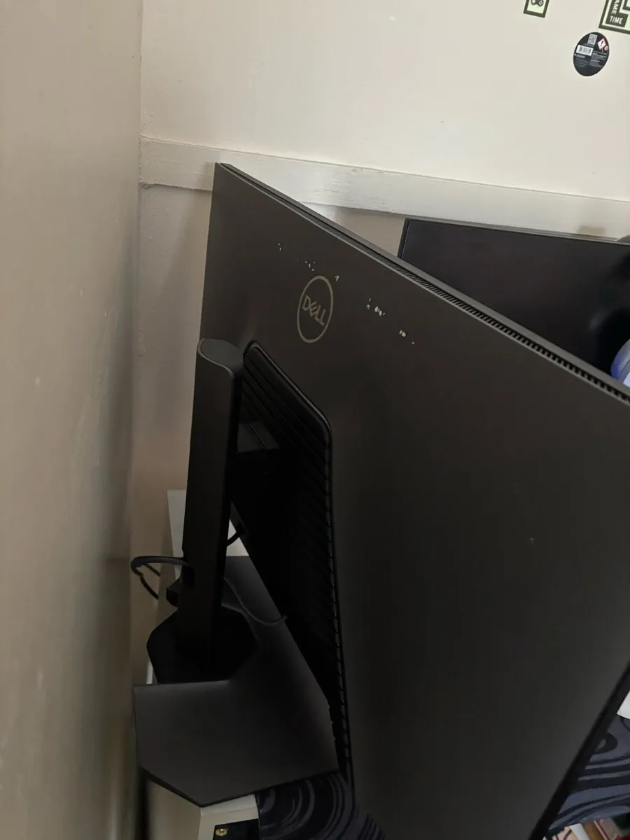 Dell 32 4K UHD Gaming Monitor - G3223Q - Image 3