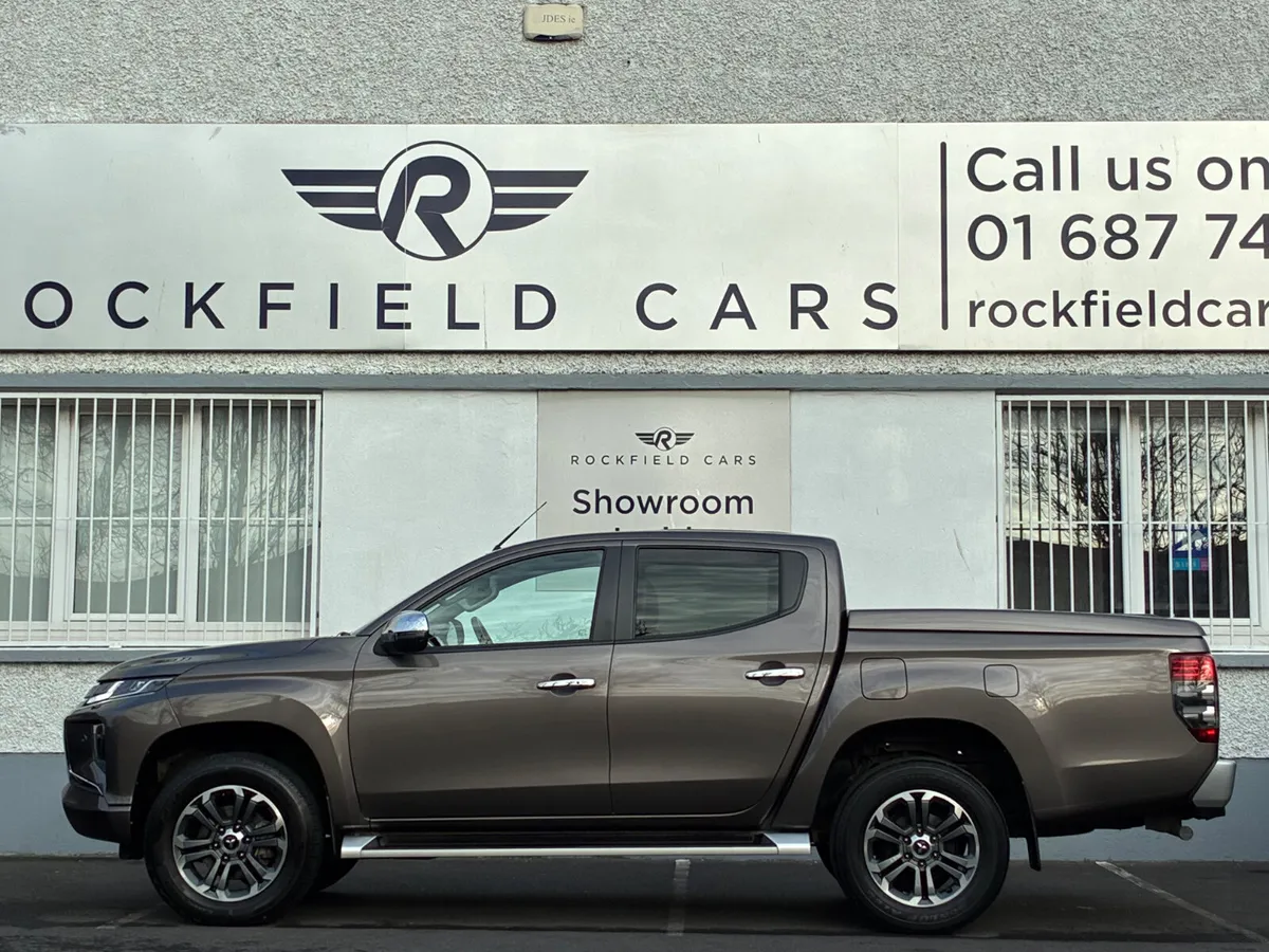 Mitsubishi L200 INSTYLE AUTO 2021 - Image 3