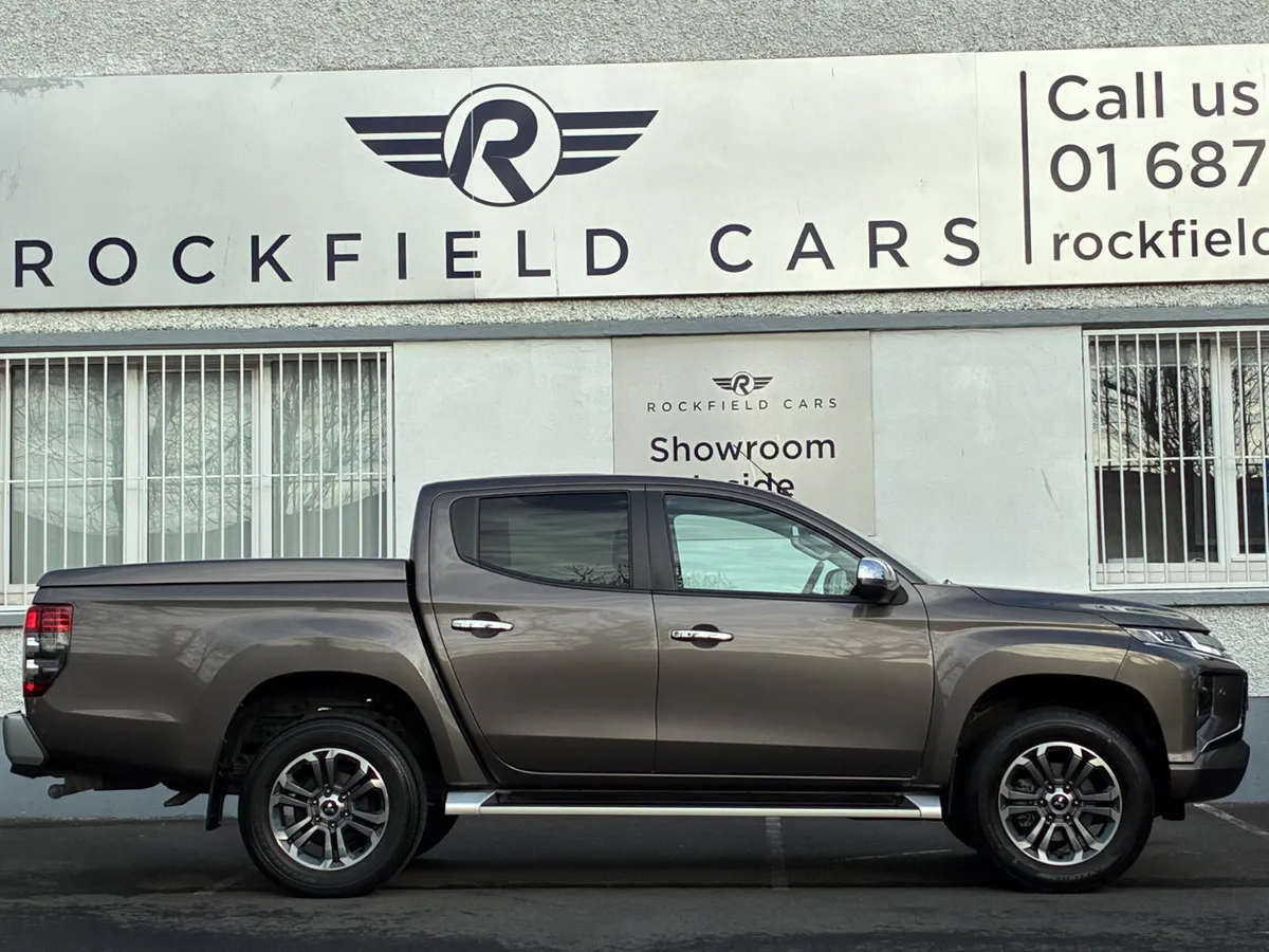 Mitsubishi L200 INSTYLE AUTO 2021 - Image 4