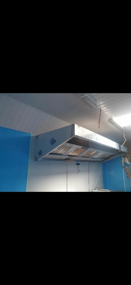 Chip dump ,tables ,canopys , - Image 1