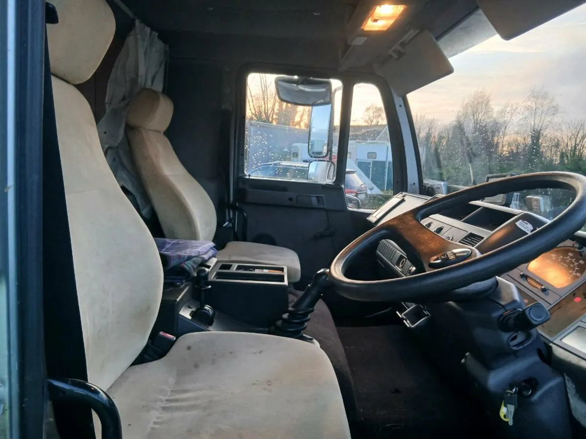 MAN 3 horse lorry - Image 3