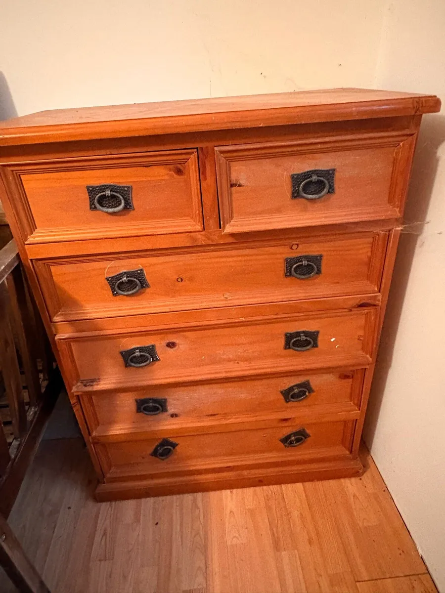 Chest of drawers - Image 1
