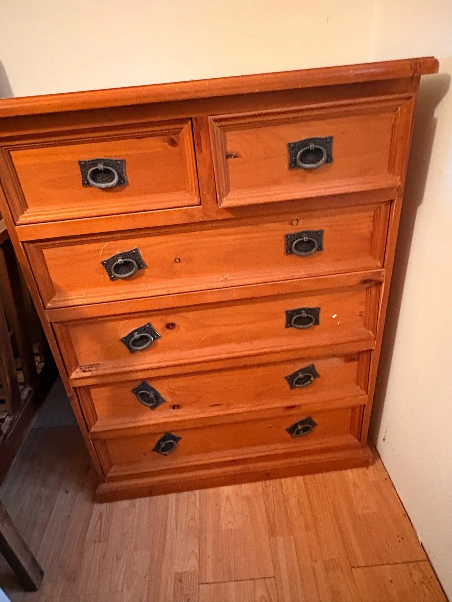 Chest of drawers - Image 2