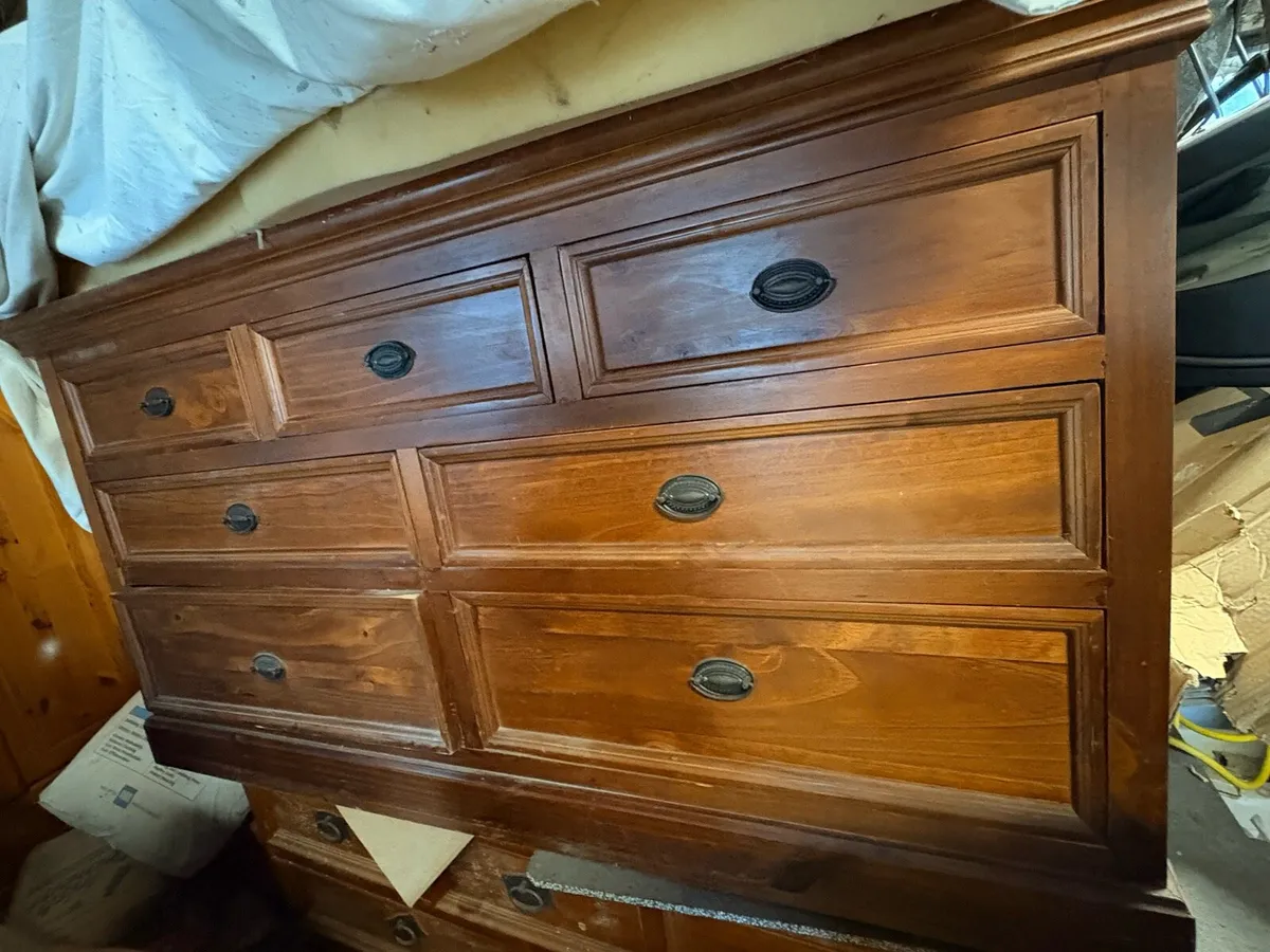 Chest of drawers - Image 1