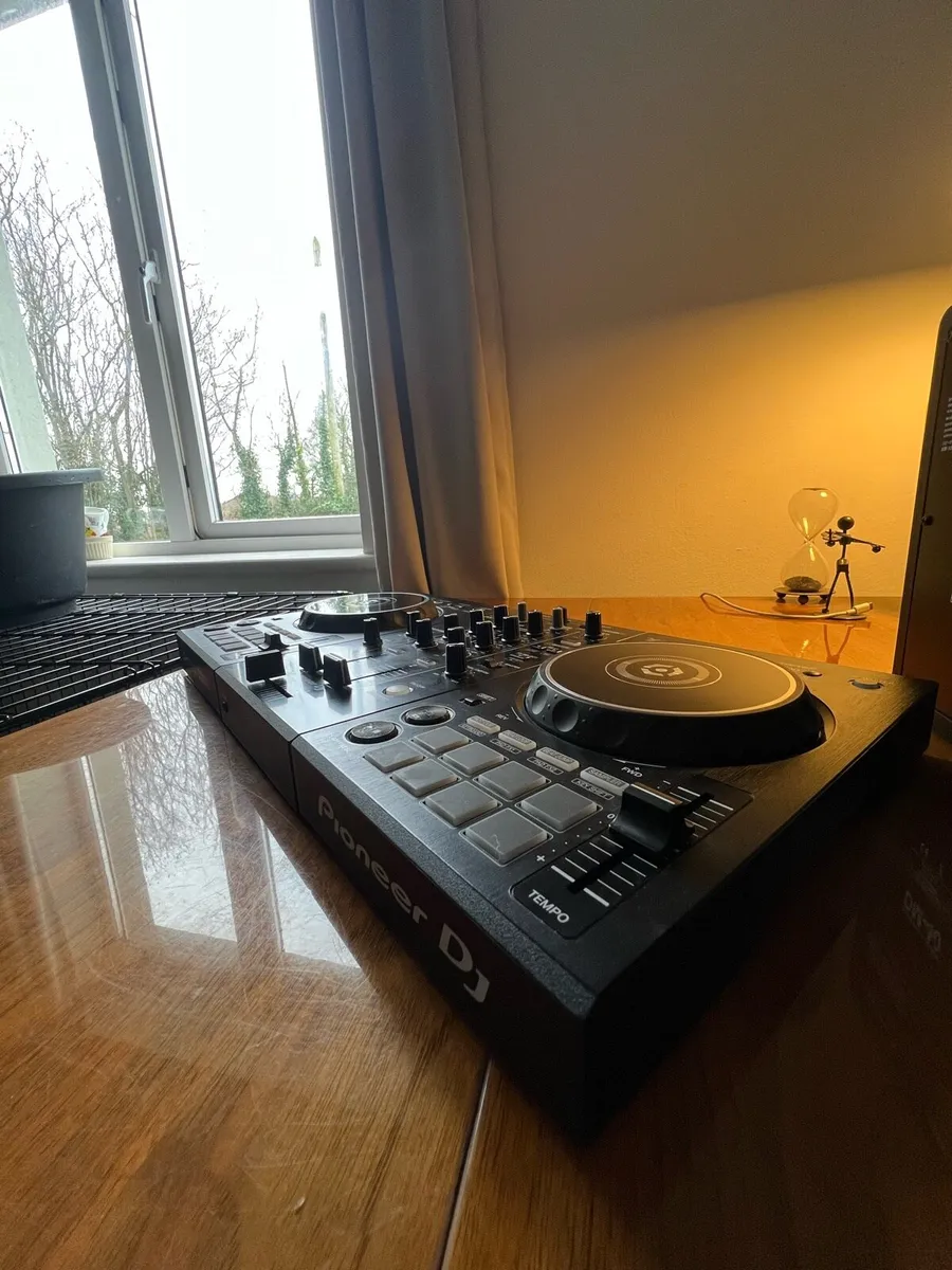 Pioneer DDJ-400 Controller - Image 2