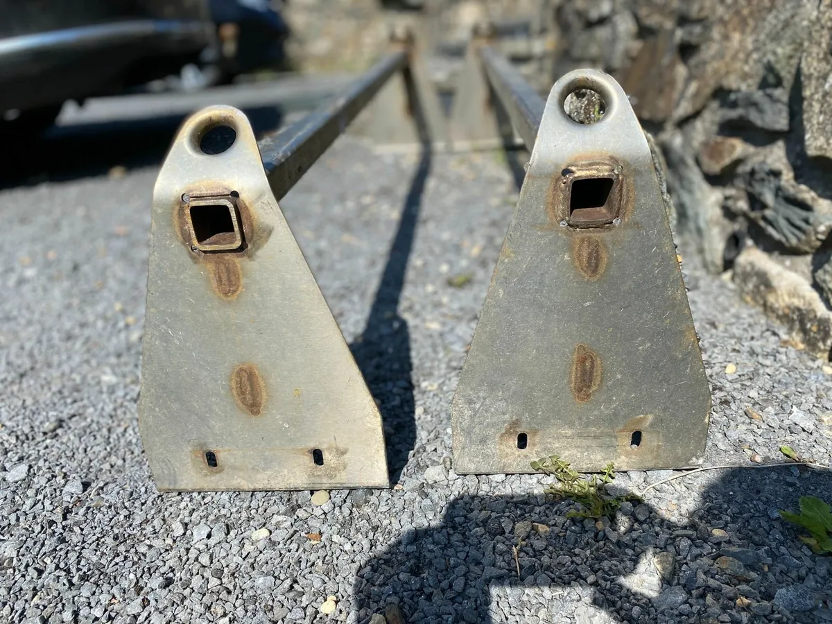 Landrover Discovery/Defender Stainless Roof Bars - Image 3