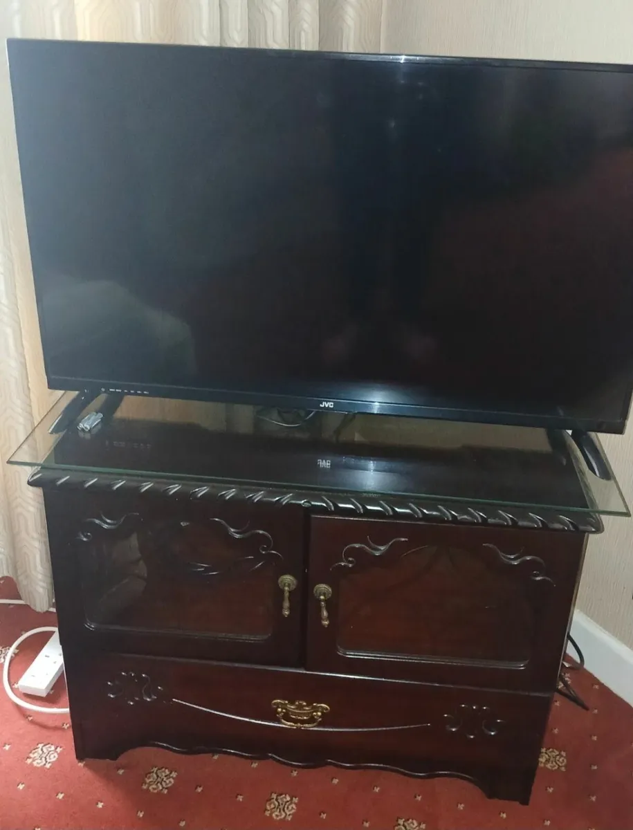 Cabinet FREE TO TAKE - Image 4