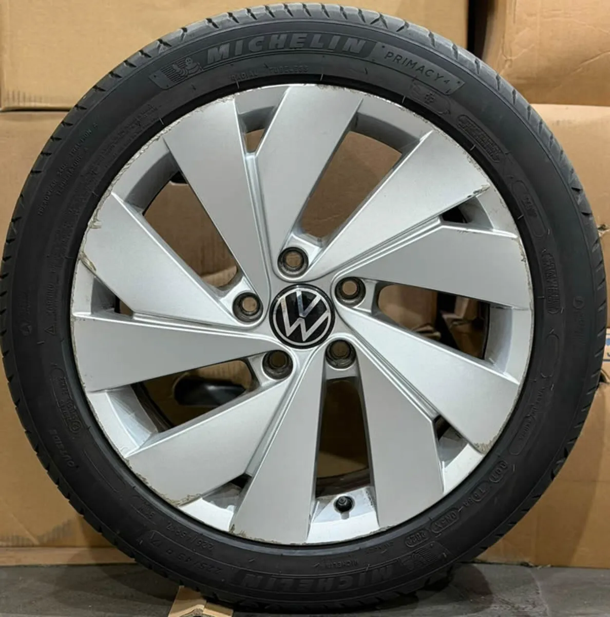 17" Genuine VW BELMONT Alloys & MICHELINS  - GOLF - Image 2