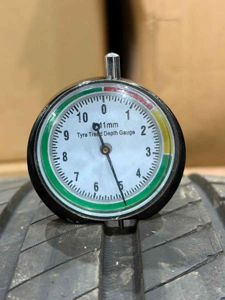 17" Genuine VW BELMONT Alloys & MICHELINS  - GOLF - Image 3